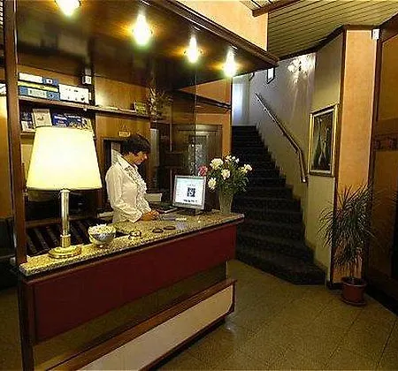 Accursio 3* Milano