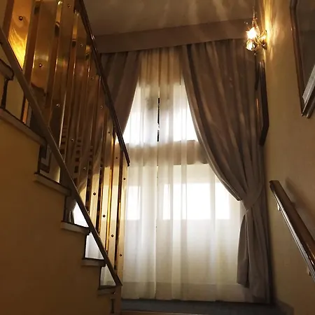 فندق أكورزيو 3*